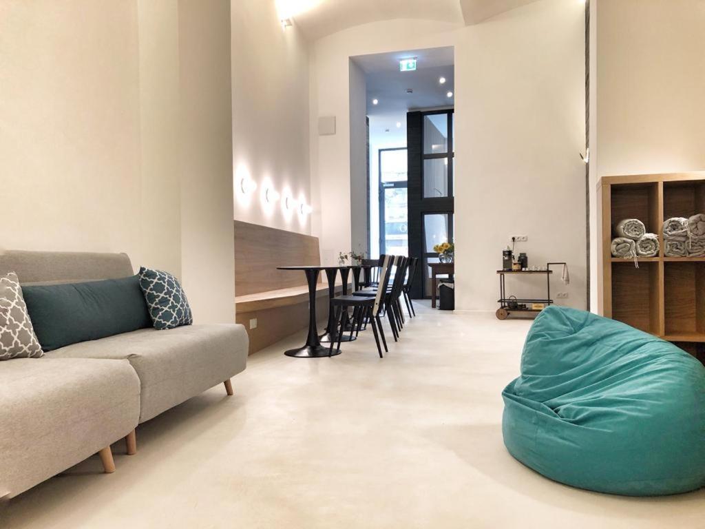 Grosszuegiges Apartment Mit Lounge Naehe Naschmarkt เวียนนา ภายนอก รูปภาพ