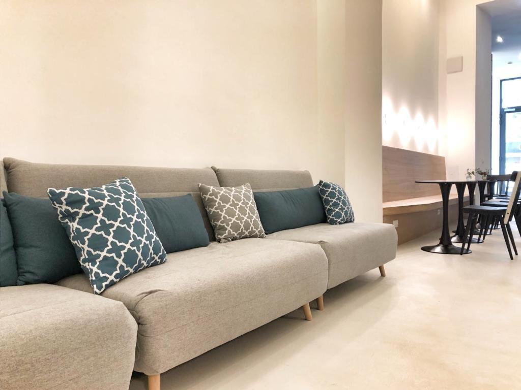 Grosszuegiges Apartment Mit Lounge Naehe Naschmarkt เวียนนา ภายนอก รูปภาพ